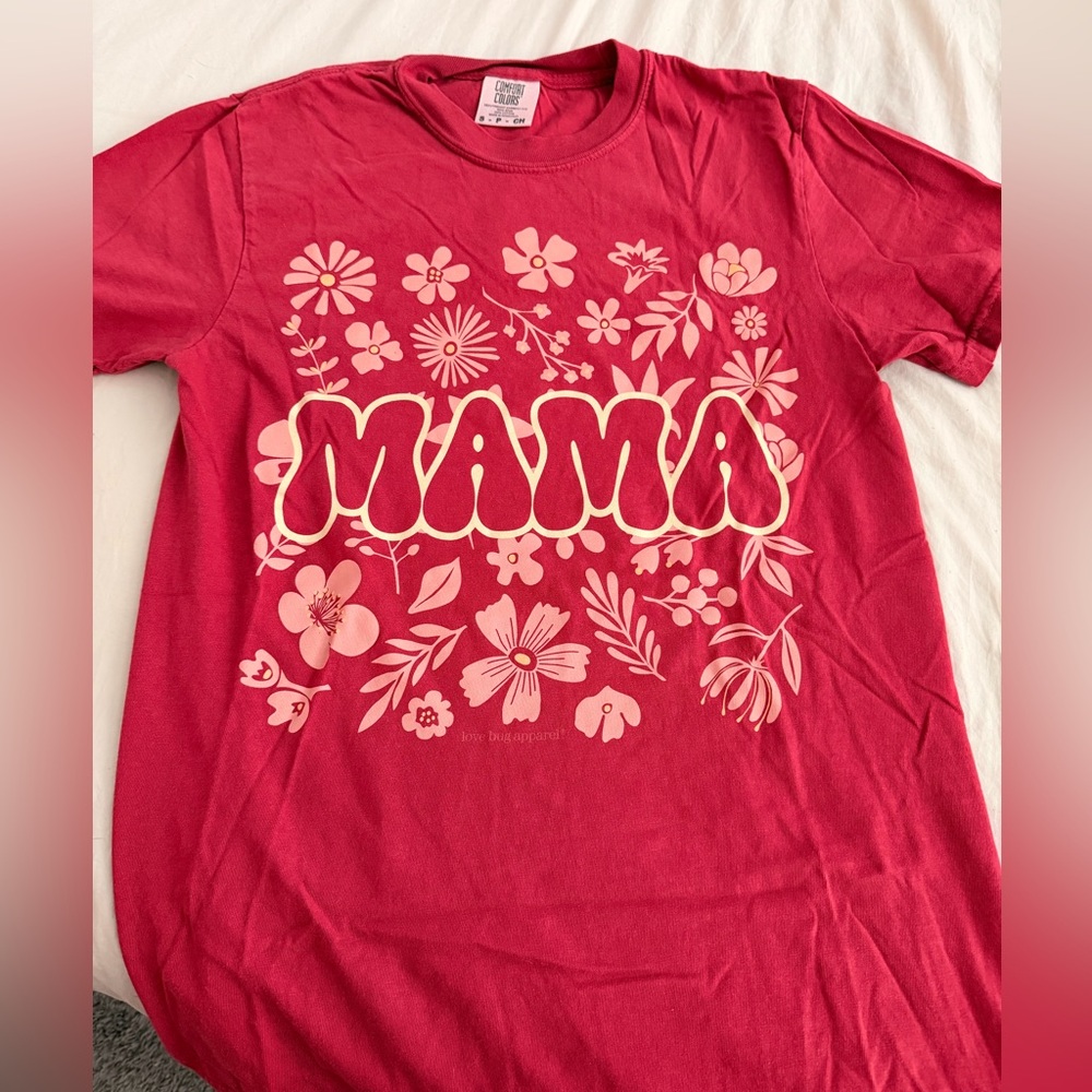 Love bug apparel mama shirt